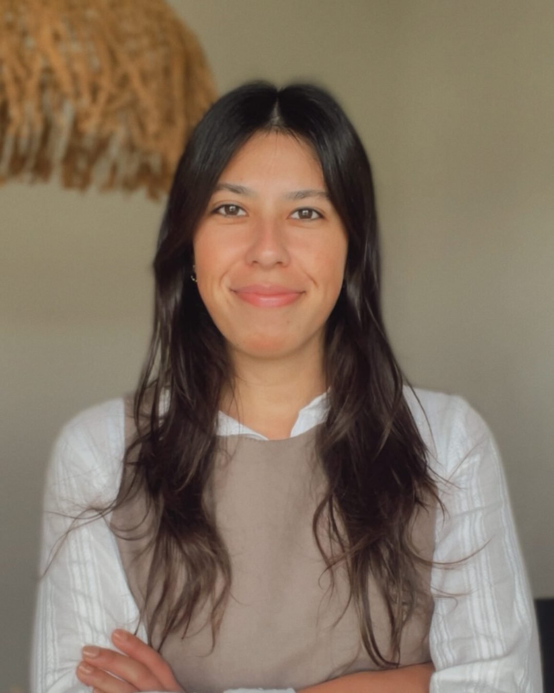 Angie Flores estudio